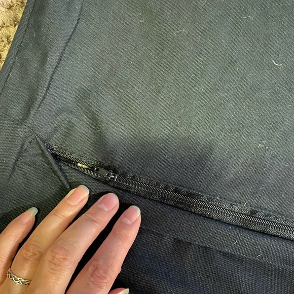 Natural and Black Woven pillowcase - Picture 6 of 6